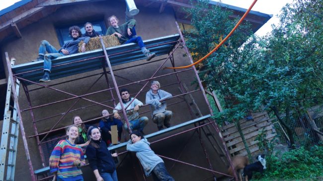 051-muddy-workshop-and-nice-people